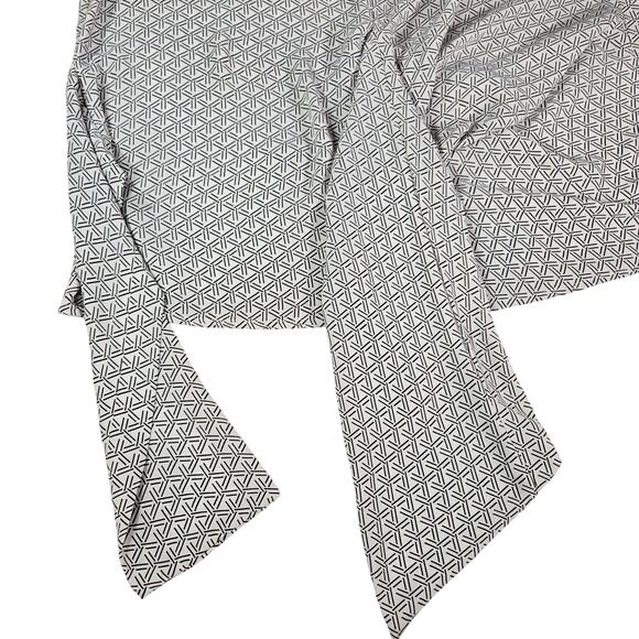 Banana Republic Wom LG Sleeveless Blouse Tie Front Geometric Abstract Office EUC - Picture 8 of 11